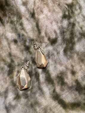 Elegant Silver Geometric Drop Earrings - Women Jewelry